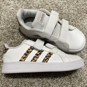 Brand new toddler girl adidas shoes size 9